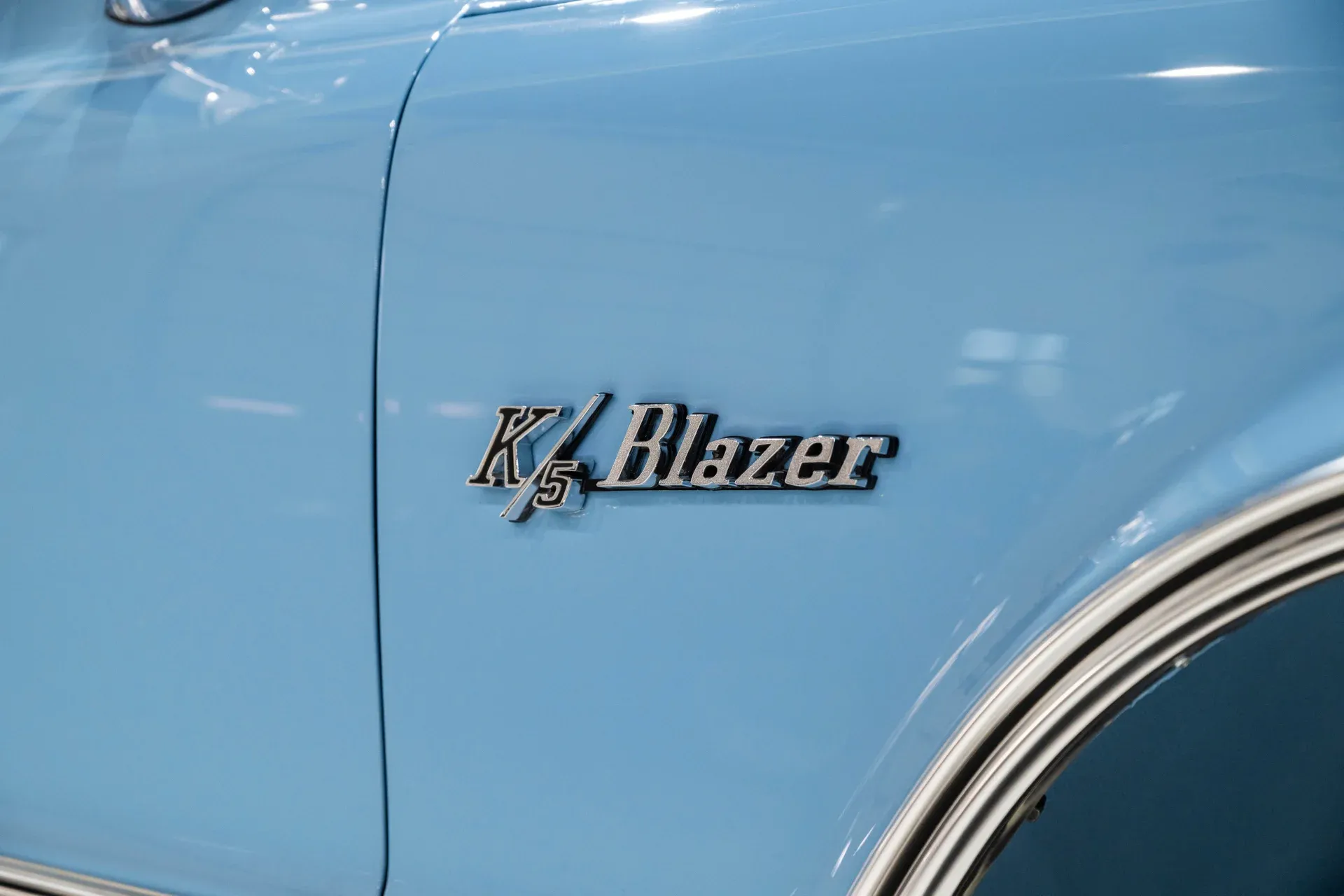 restored-1970-chevrolet-k5-blazer-for-sale-86