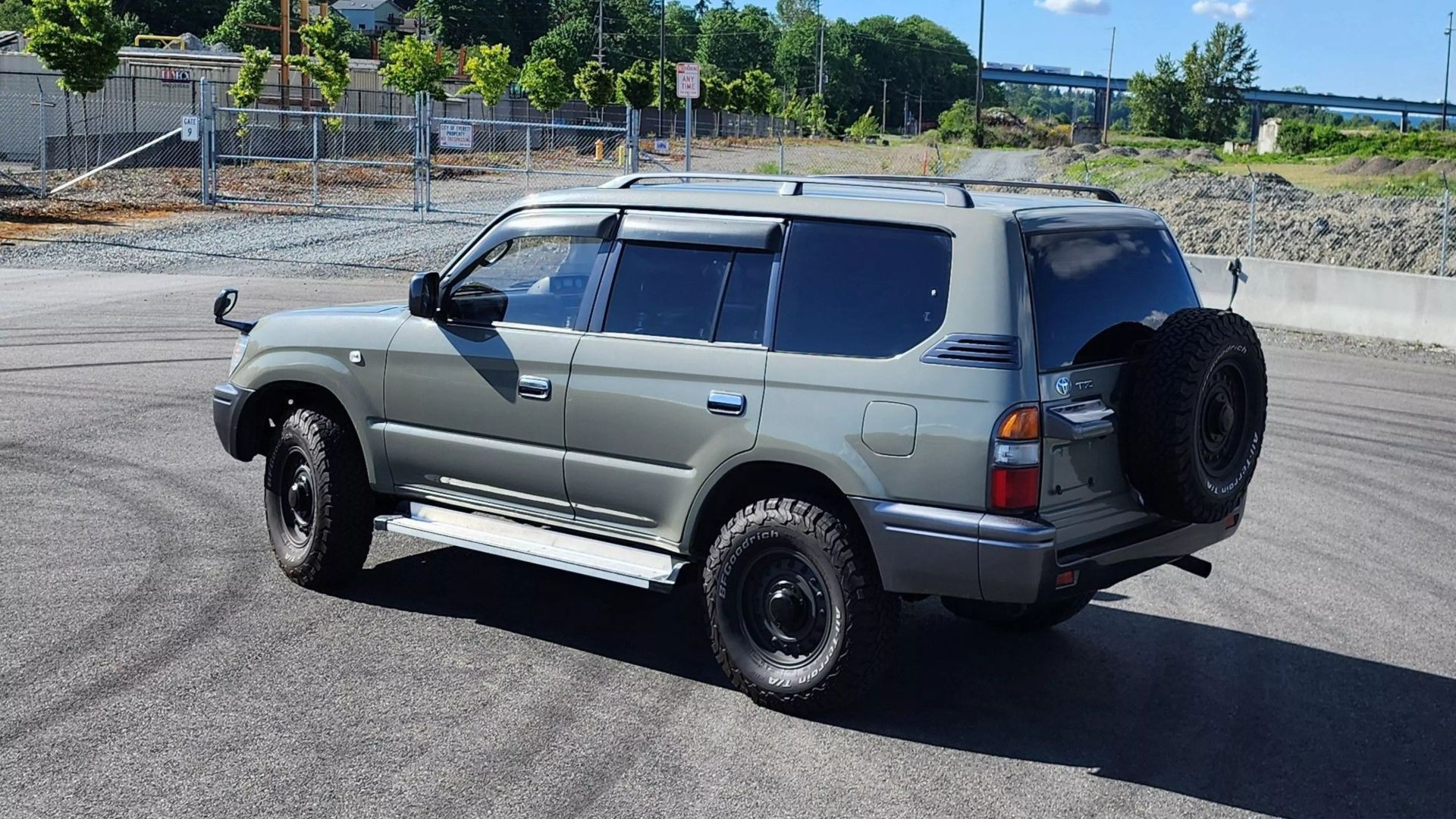 rhd-land-crusier-prado-for-sale-06