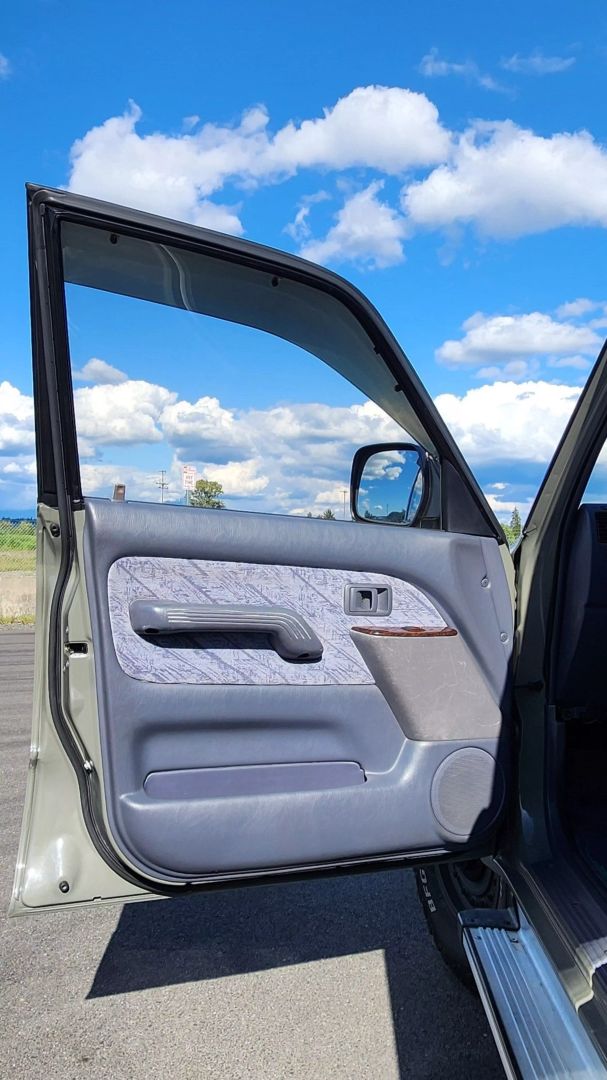 rhd-land-crusier-prado-for-sale-22