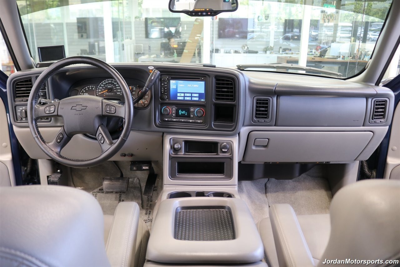 supercharged-2006-chevrolet-suburban-for-sale-20