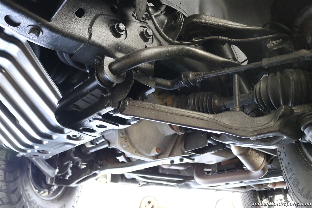 supercharged-2006-chevrolet-suburban-for-sale-24