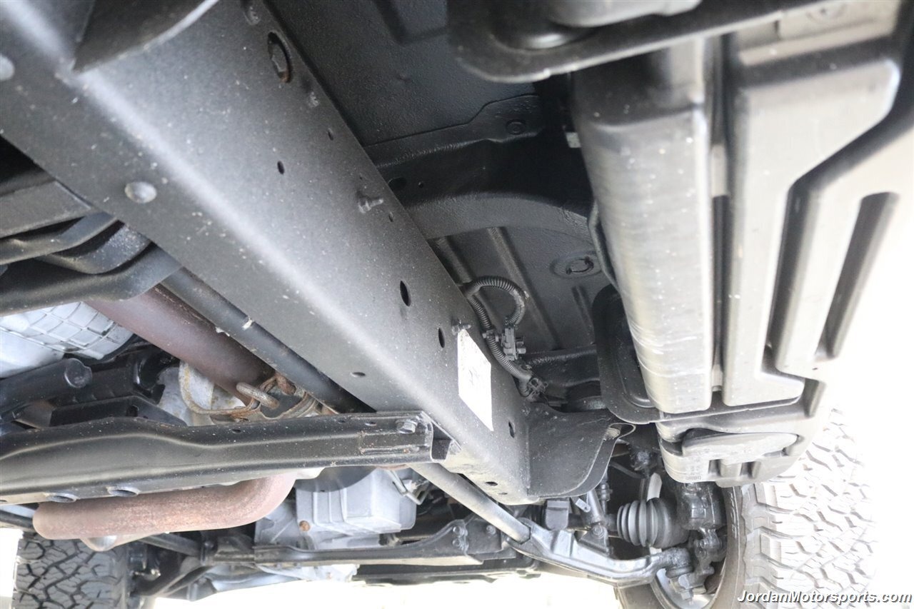 supercharged-2006-chevrolet-suburban-for-sale-31