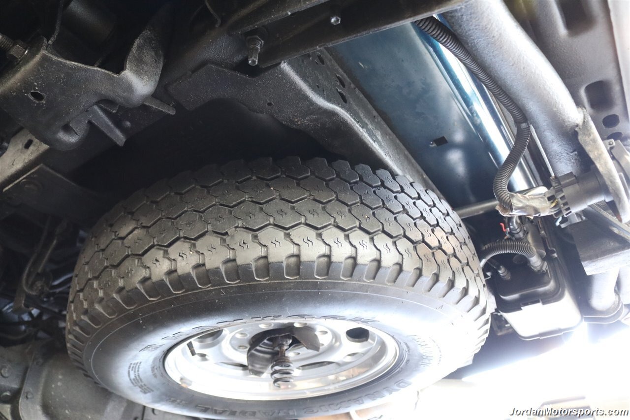 supercharged-2006-chevrolet-suburban-for-sale-32