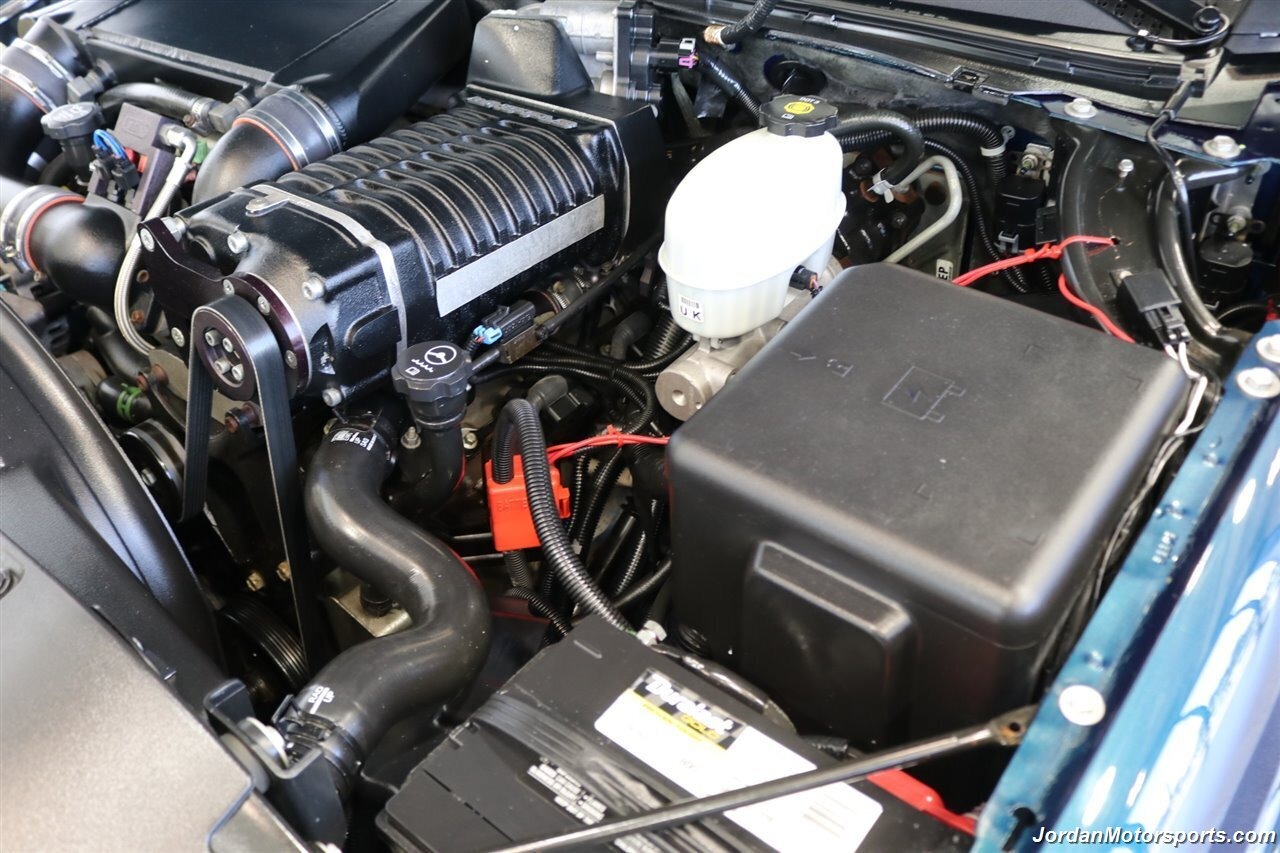 supercharged-2006-chevrolet-suburban-for-sale-34