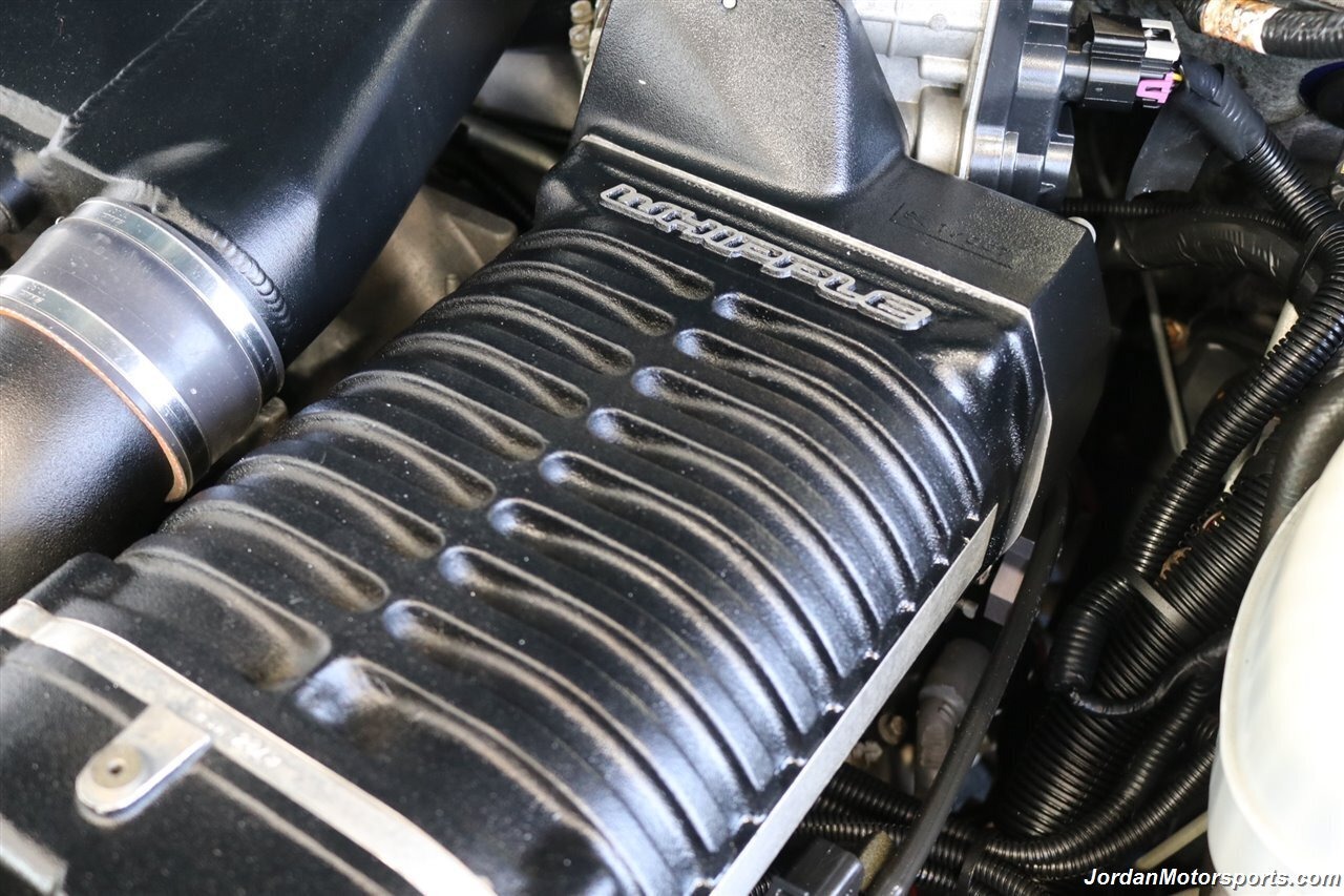 supercharged-2006-chevrolet-suburban-for-sale-35