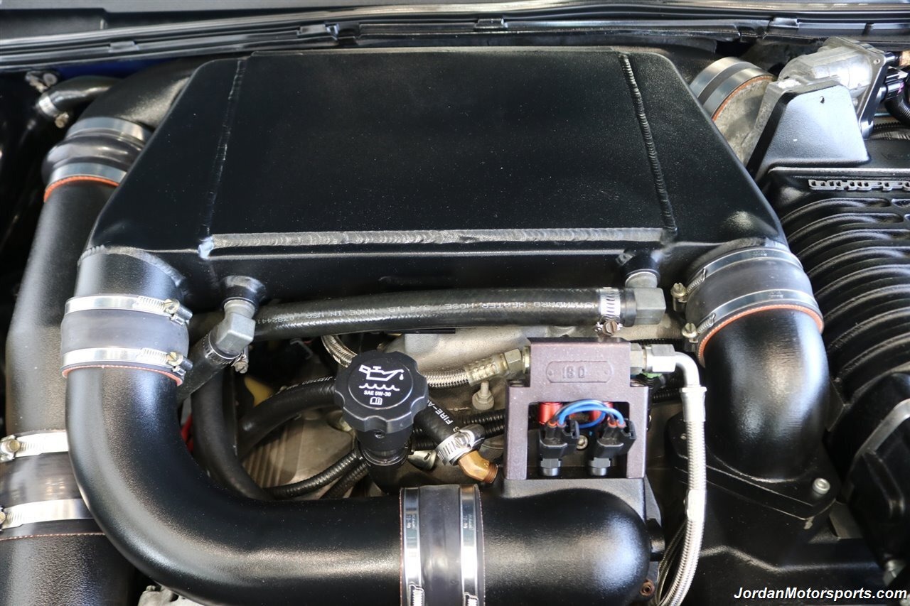 supercharged-2006-chevrolet-suburban-for-sale-36