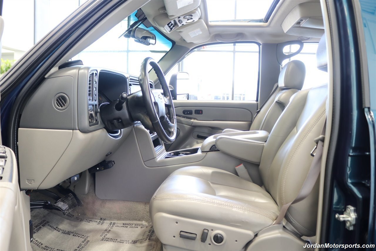 supercharged-2006-chevrolet-suburban-for-sale-69