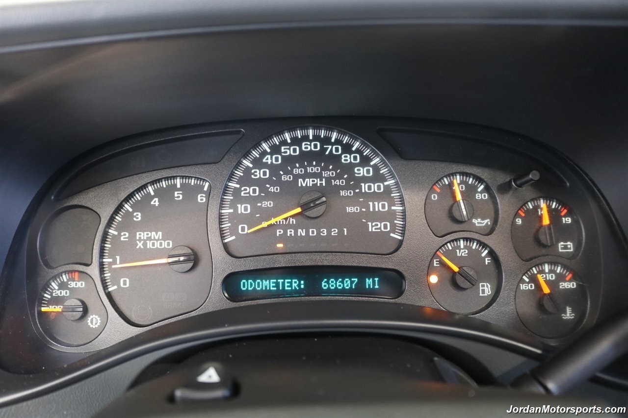 supercharged-2006-chevrolet-suburban-for-sale-73