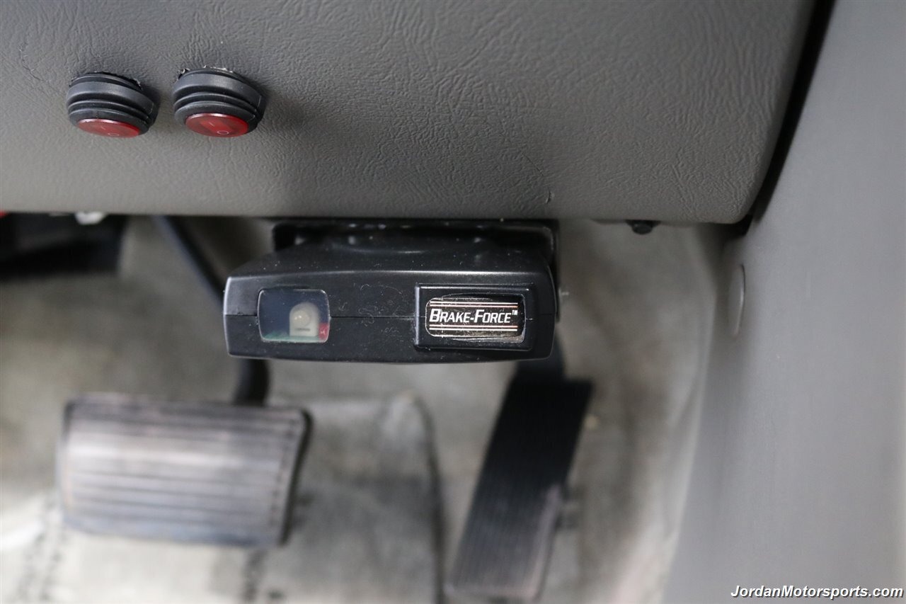supercharged-2006-chevrolet-suburban-for-sale-88