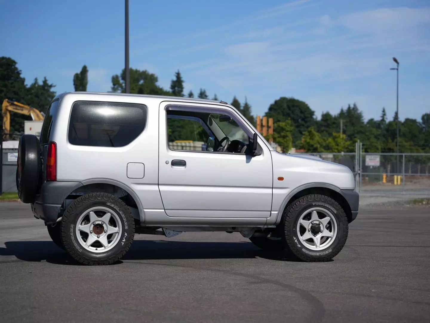 suzuki-jimny-silver-for-sale-11
