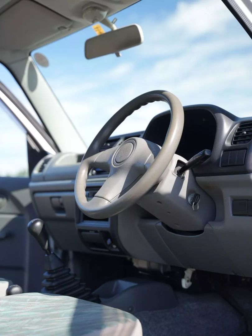 suzuki-jimny-silver-for-sale-21