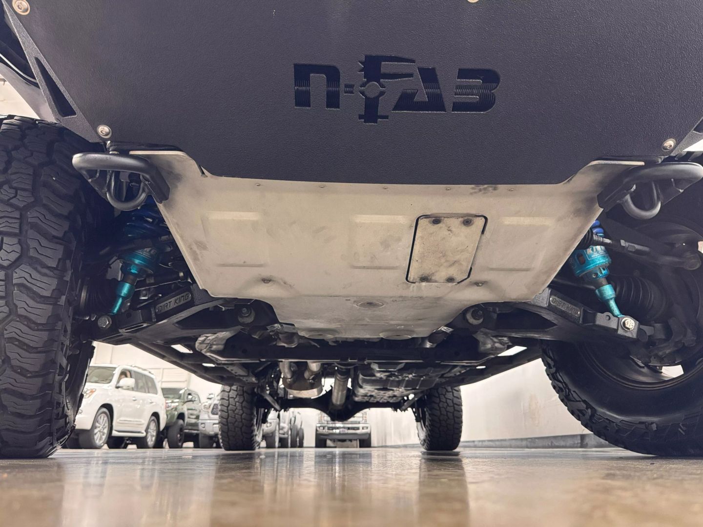 toyota-tundra-crewmax-for-sale-24