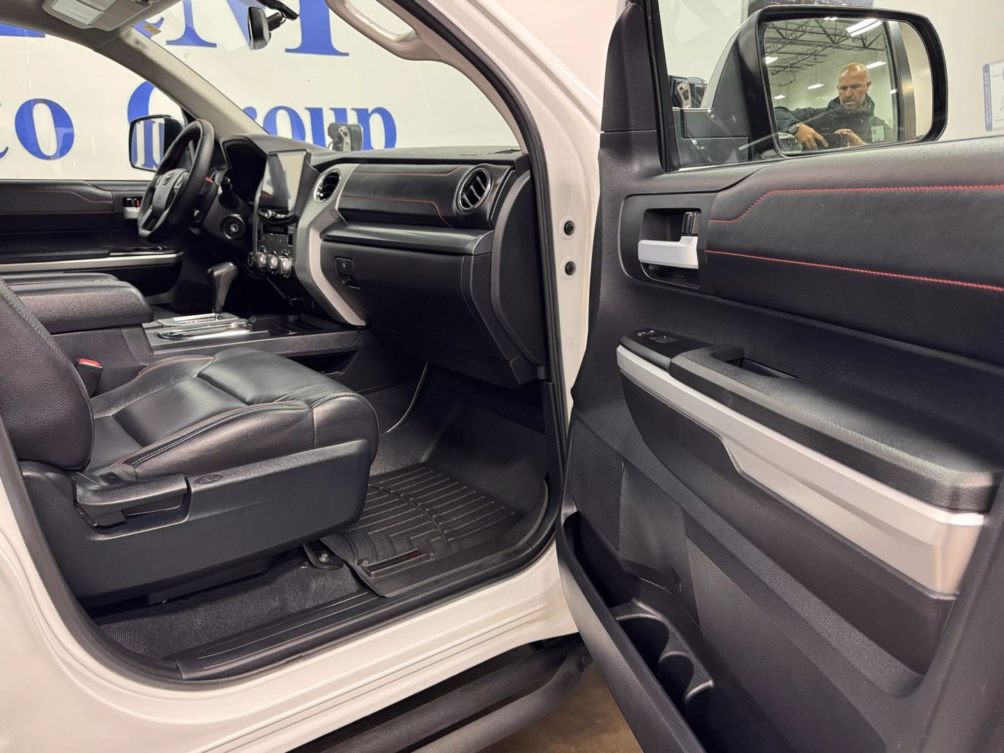 toyota-tundra-crewmax-for-sale-27