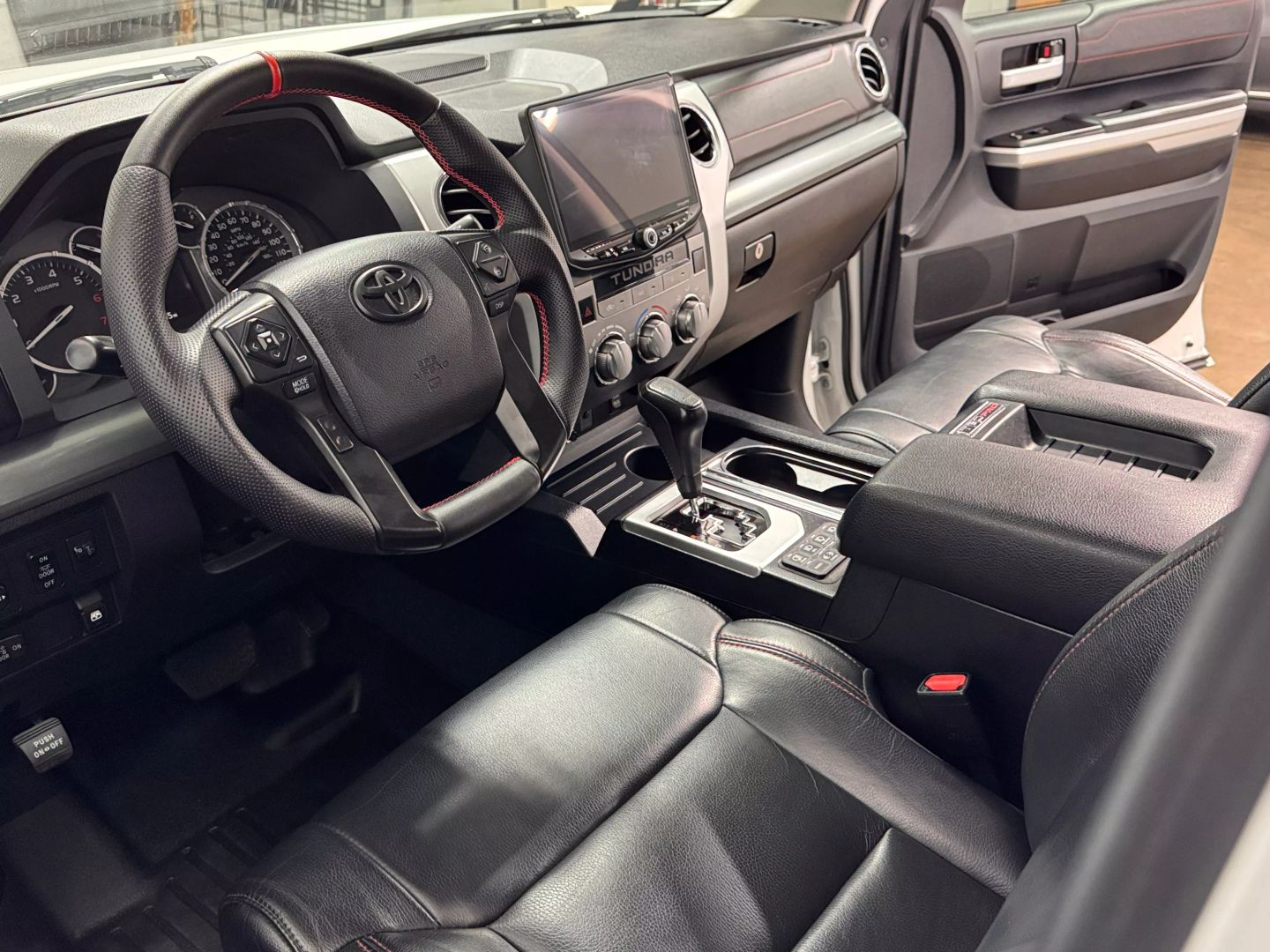 toyota-tundra-crewmax-for-sale-32