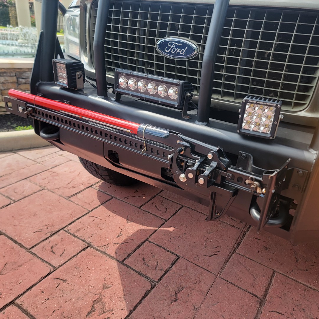 02FordExcursion_for-sale-texas-08