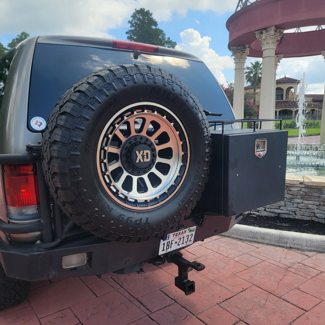 02FordExcursion_for-sale-texas-15