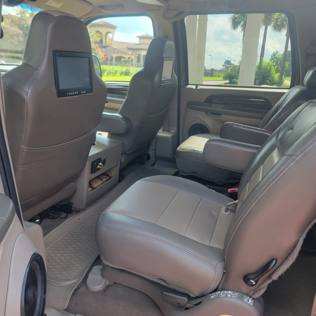 02FordExcursion_for-sale-texas-27