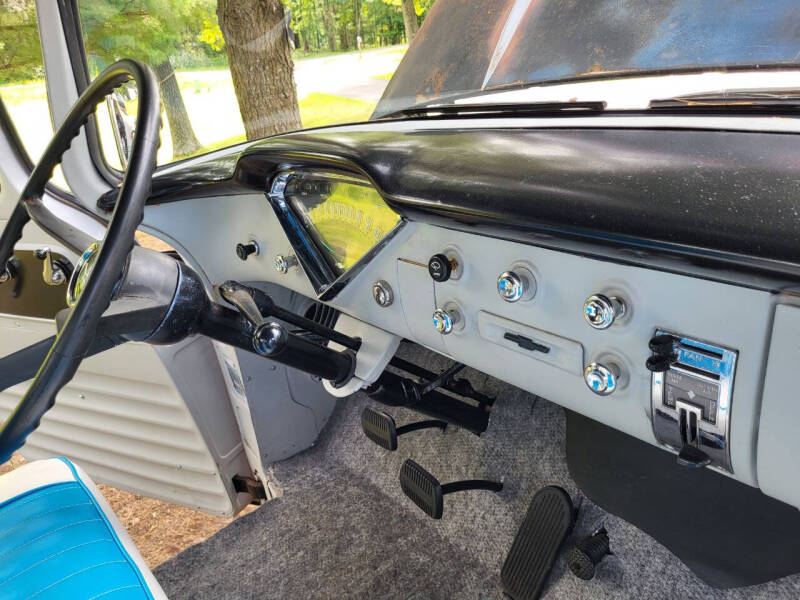 1957-chevrolet-3100-former-air-force-truck (94)