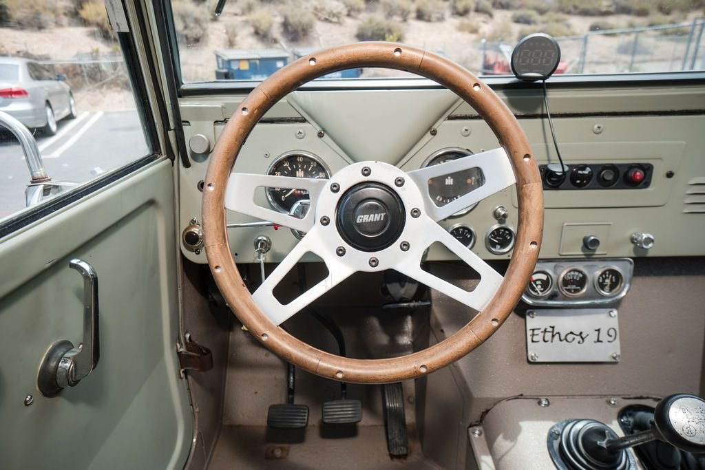 1963-international-scout-model-80-4x4-for-sale-laguna-beach-06