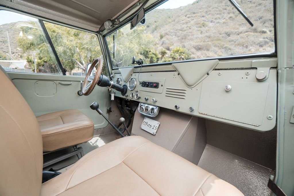 1963-international-scout-model-80-4x4-for-sale-laguna-beach-83