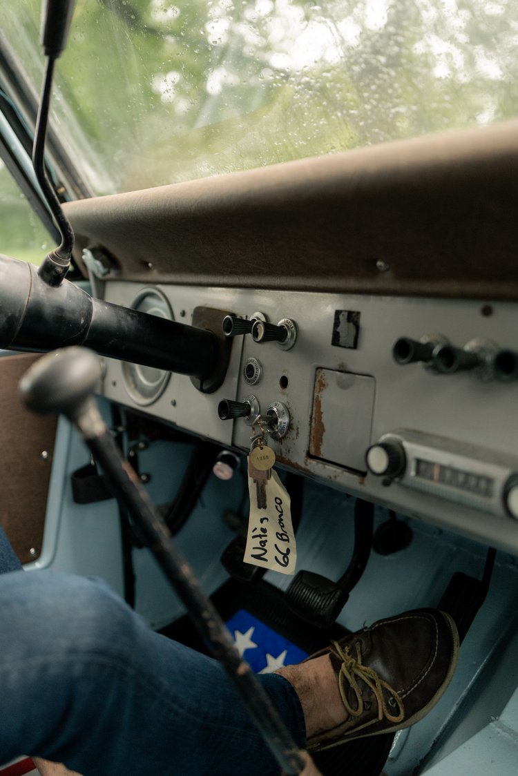 1966-ford-bronco-patina-for-sale-09