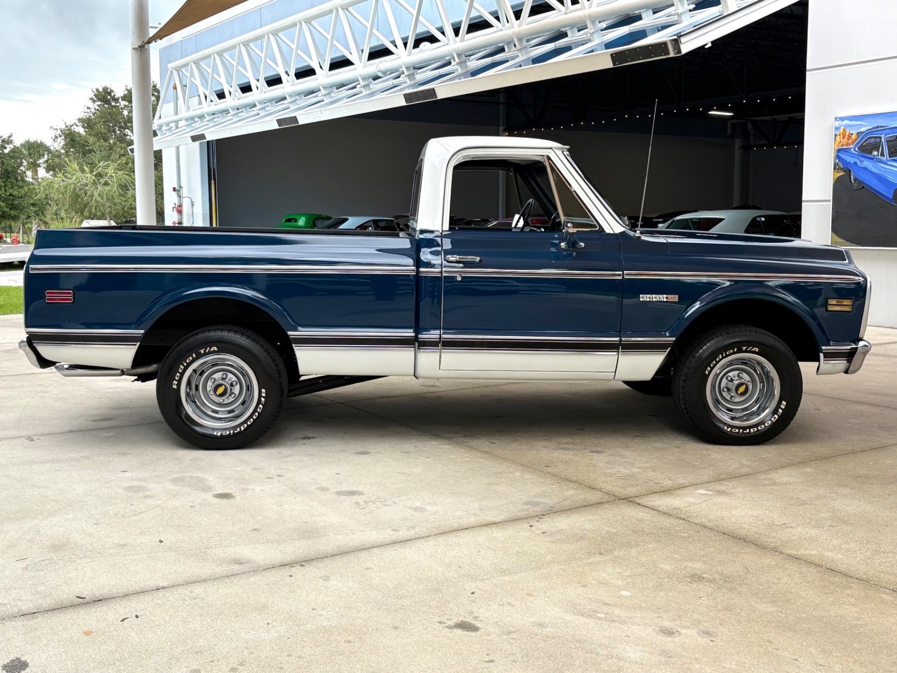 1969-chevrolet-c10-cheyenne-2
