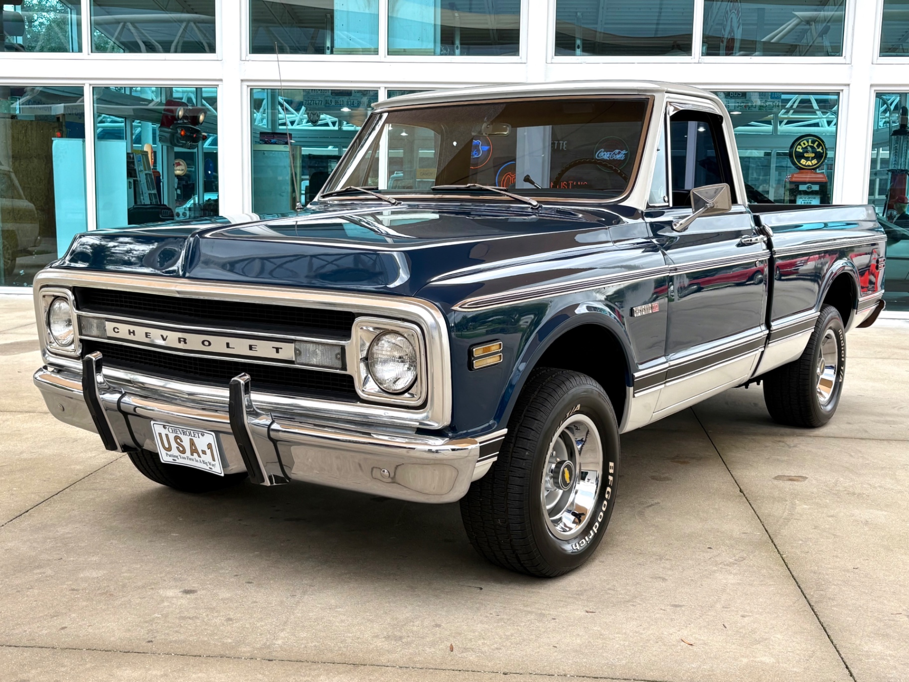 1969-chevrolet-c10-cheyenne-31