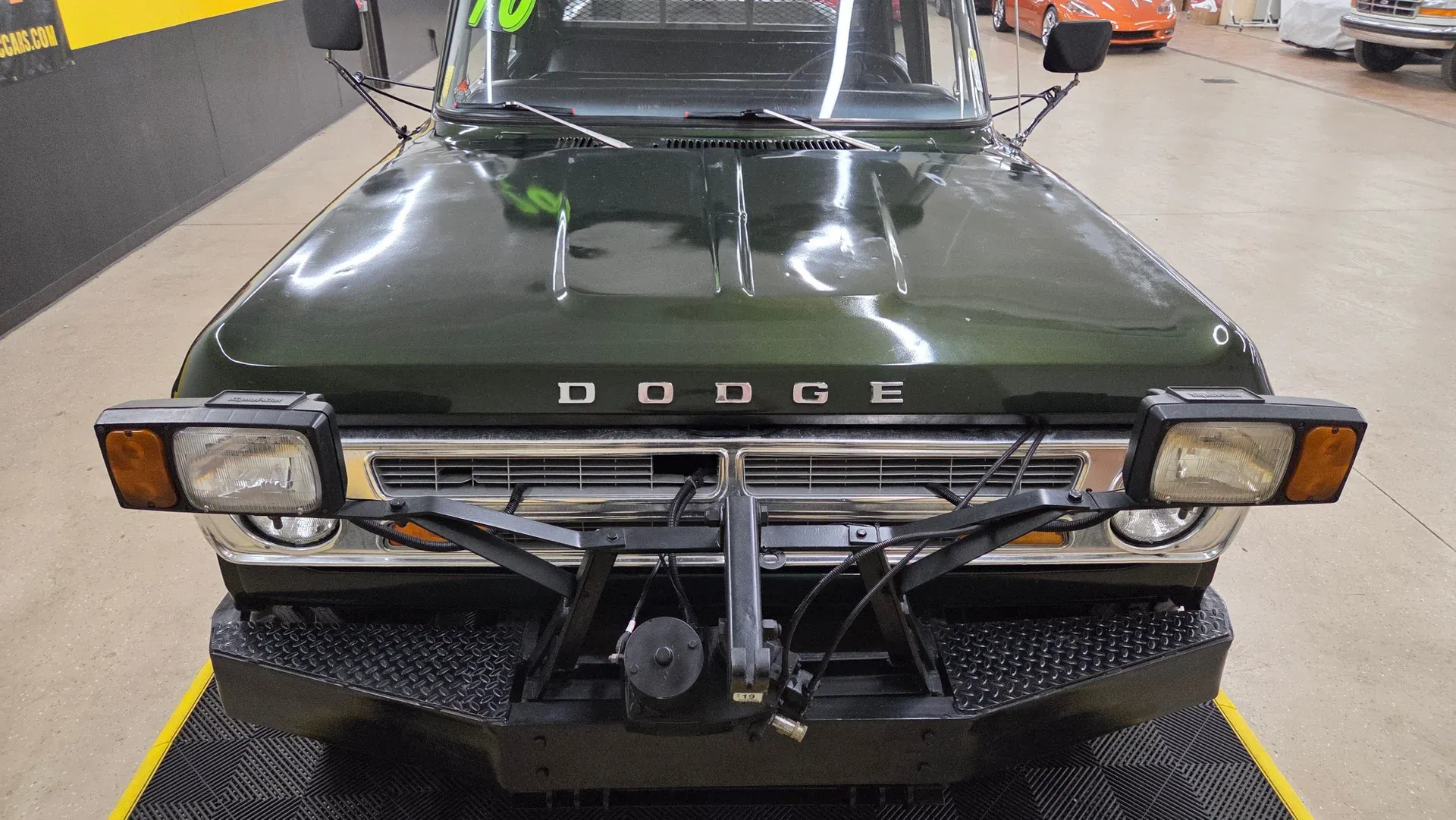 1970-dodge-power-wagon-w200 (113)