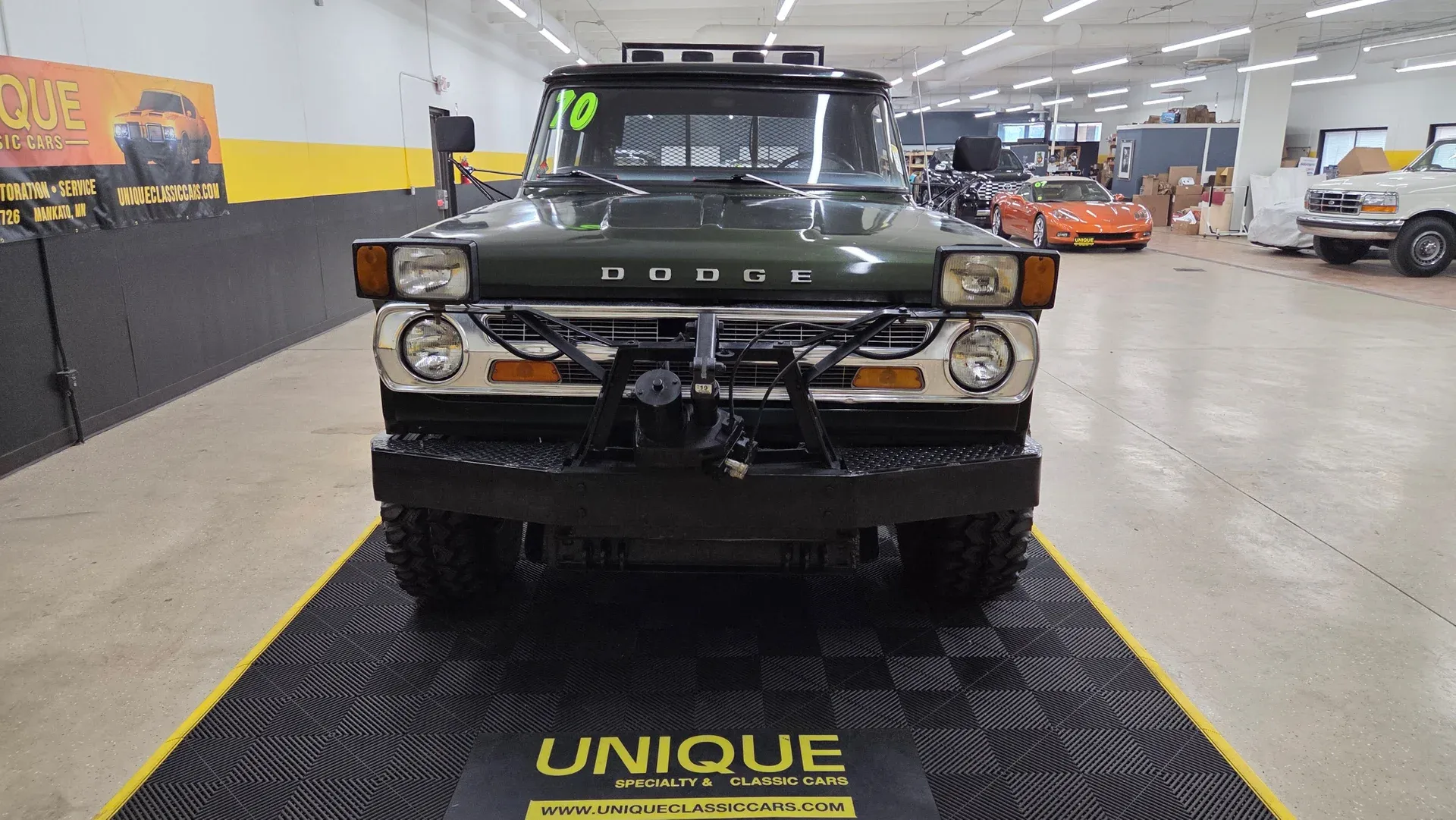 1970-dodge-power-wagon-w200 (121)