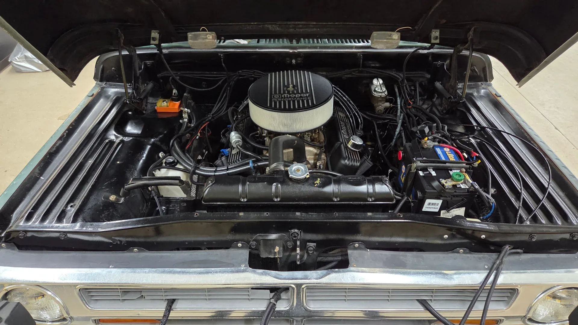 1970-dodge-power-wagon-w200 (68)