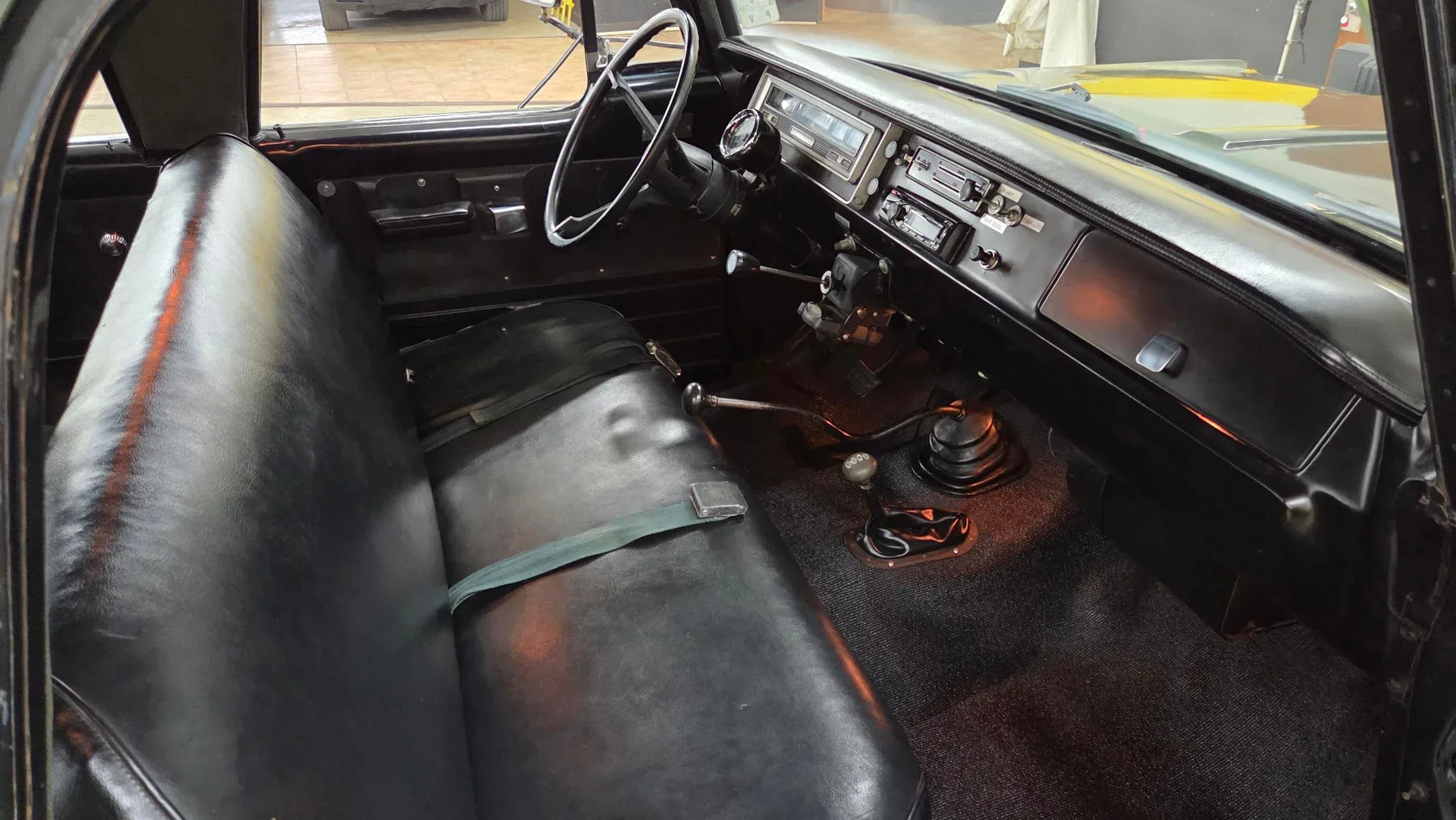 1970-dodge-power-wagon-w200 (75)