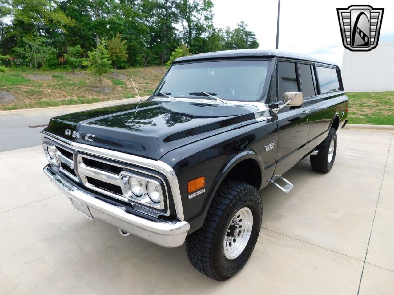1972-gmc-suburban-restomod (140)