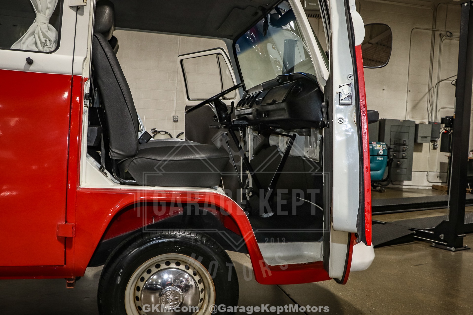 1973-vw-type-2-bus-for-sale (100)