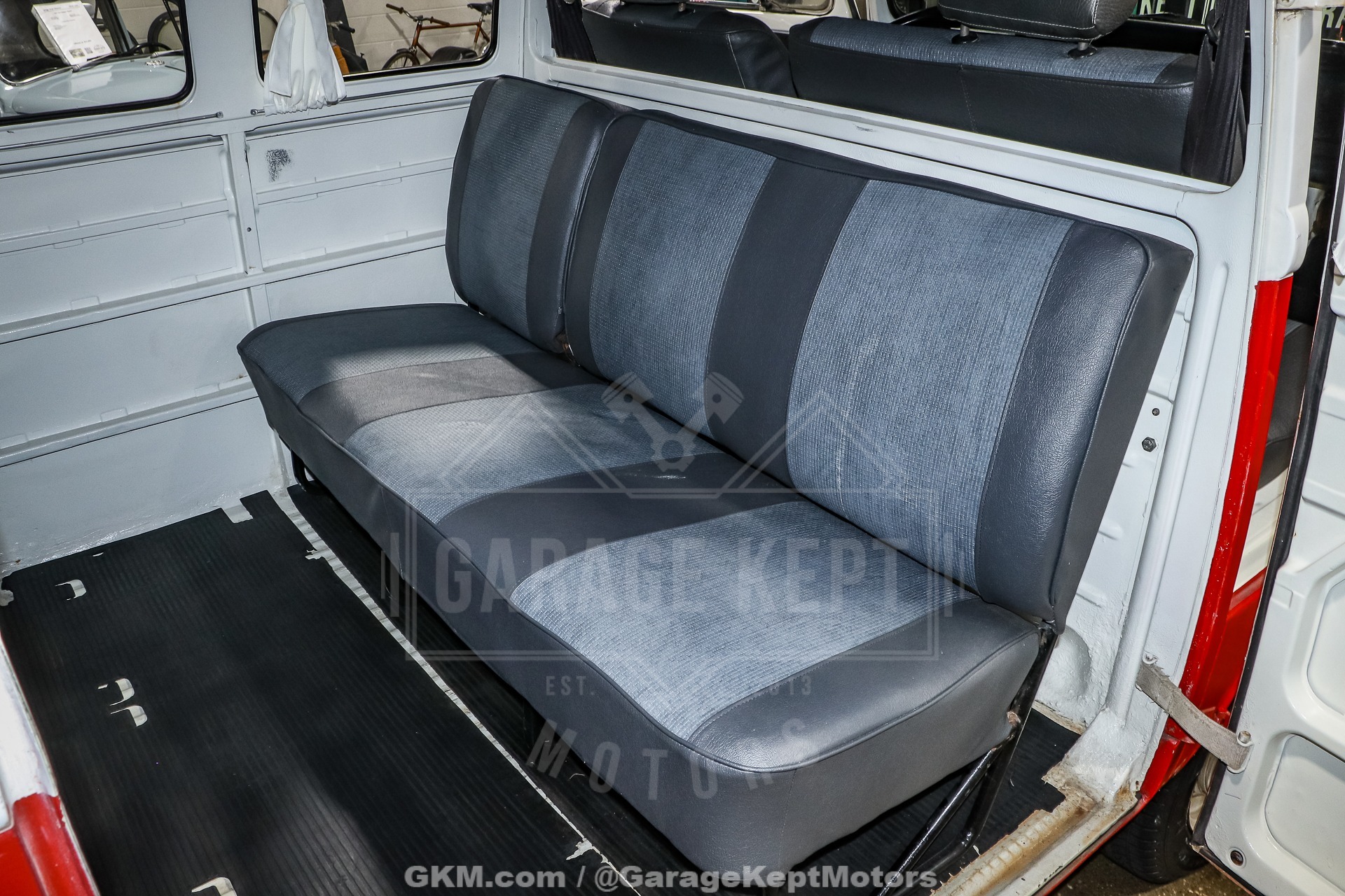 1973-vw-type-2-bus-for-sale (88)