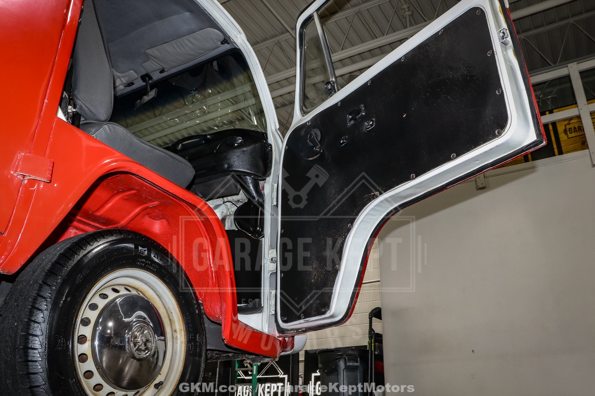 1973-vw-type-2-bus-for-sale (97)