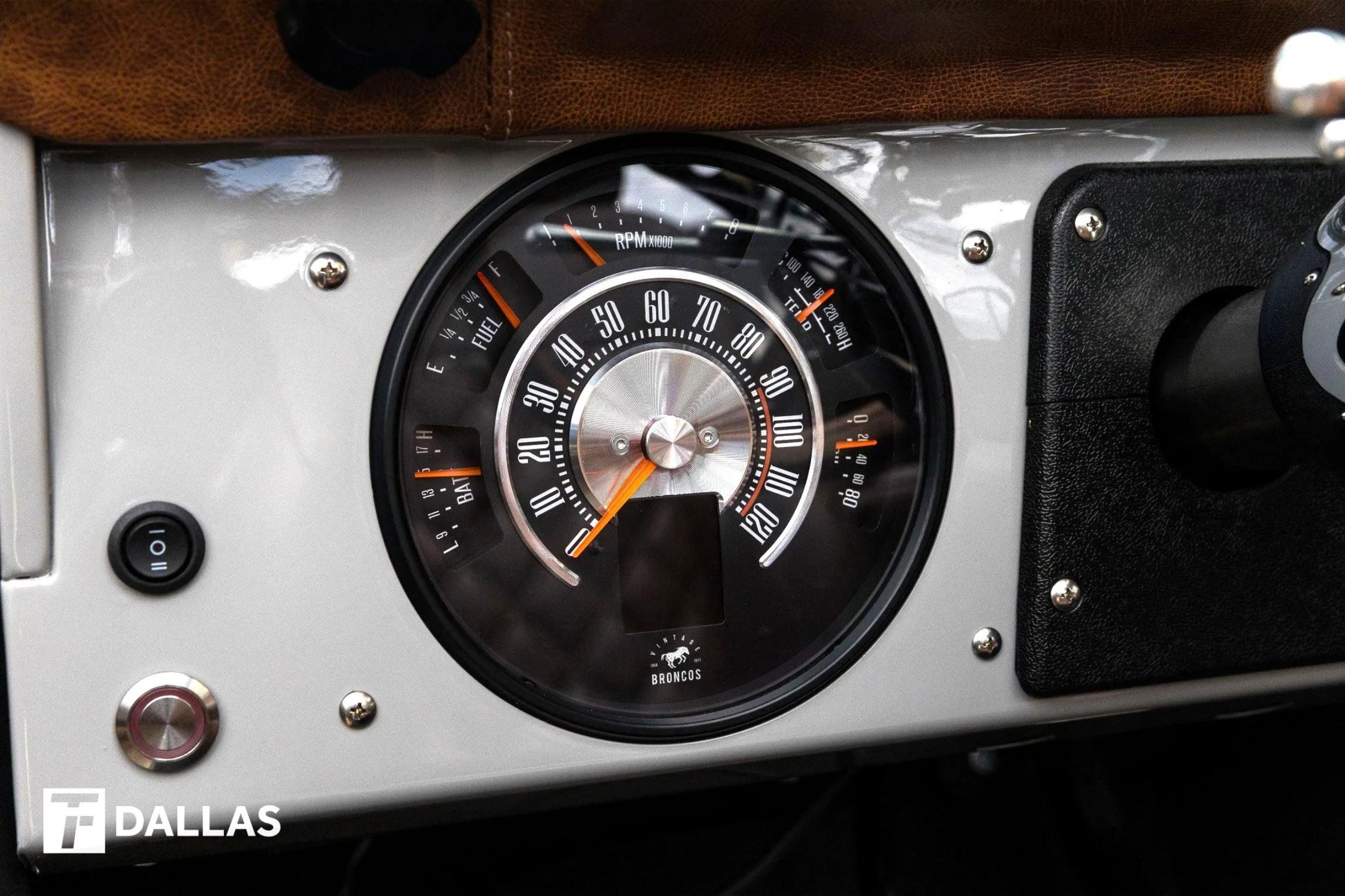 1974-ford-bronco-vintage-modern-for-sale-dallas-tx-27