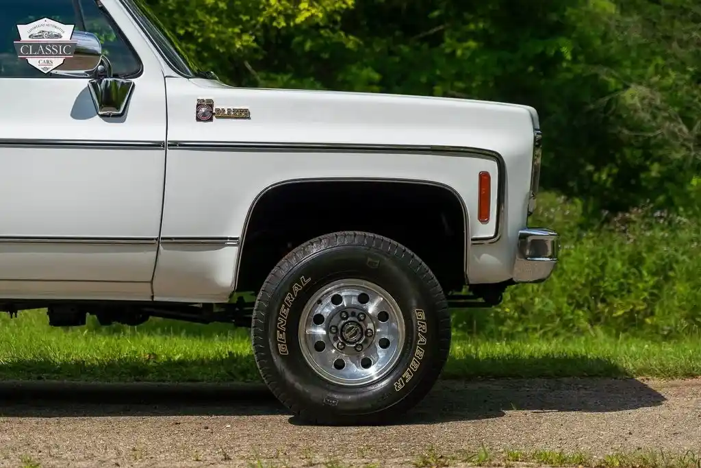 1976-chevrolet-k5-blazer-cheyenne-4x4-for-sale-13