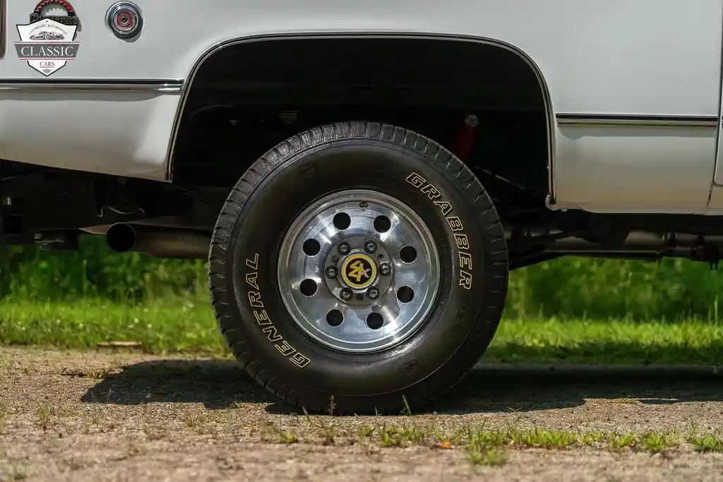 1976-chevrolet-k5-blazer-cheyenne-4x4-for-sale-16