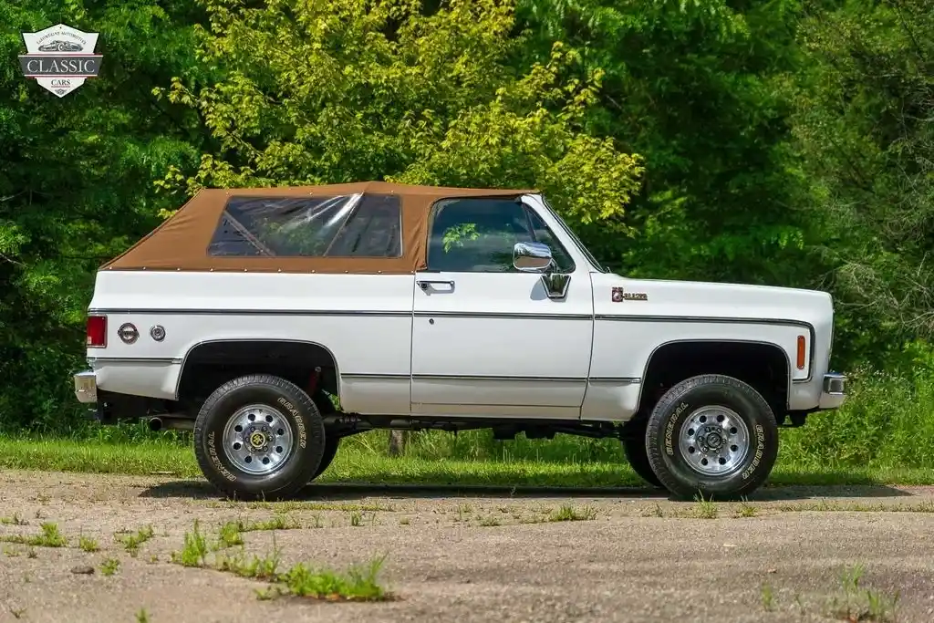 1976-chevrolet-k5-blazer-cheyenne-4x4-for-sale-17