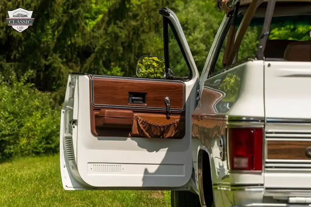 1976-chevrolet-k5-blazer-cheyenne-4x4-for-sale-59