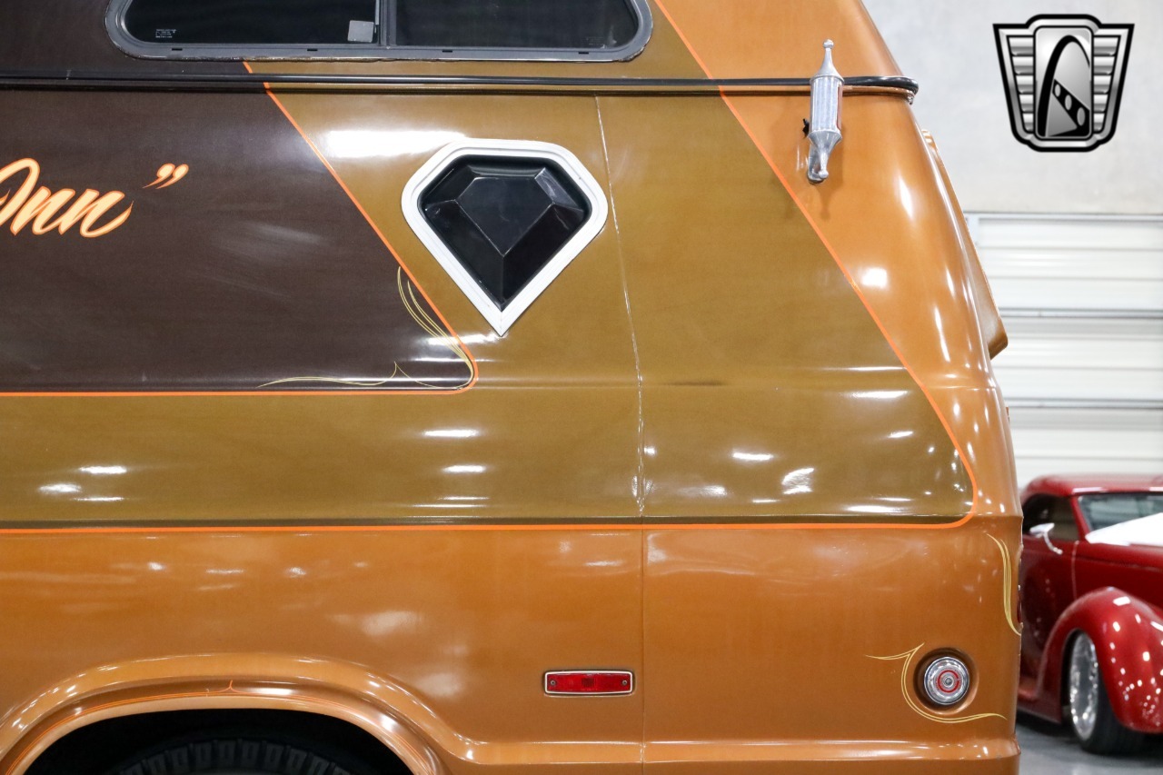 1977-dodge-b300-van (138)