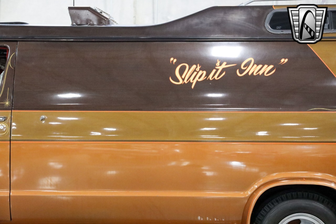1977-dodge-b300-van (139)