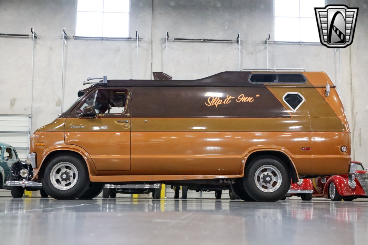 1977-dodge-b300-van (145)