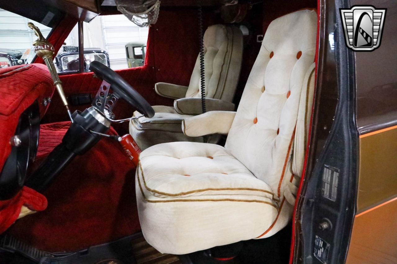 1977-dodge-b300-van (68)