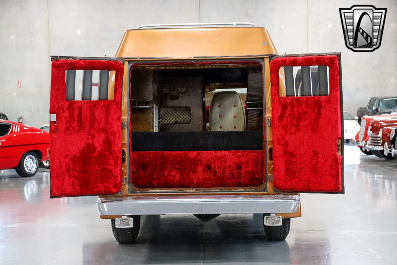 1977-dodge-b300-van (95)