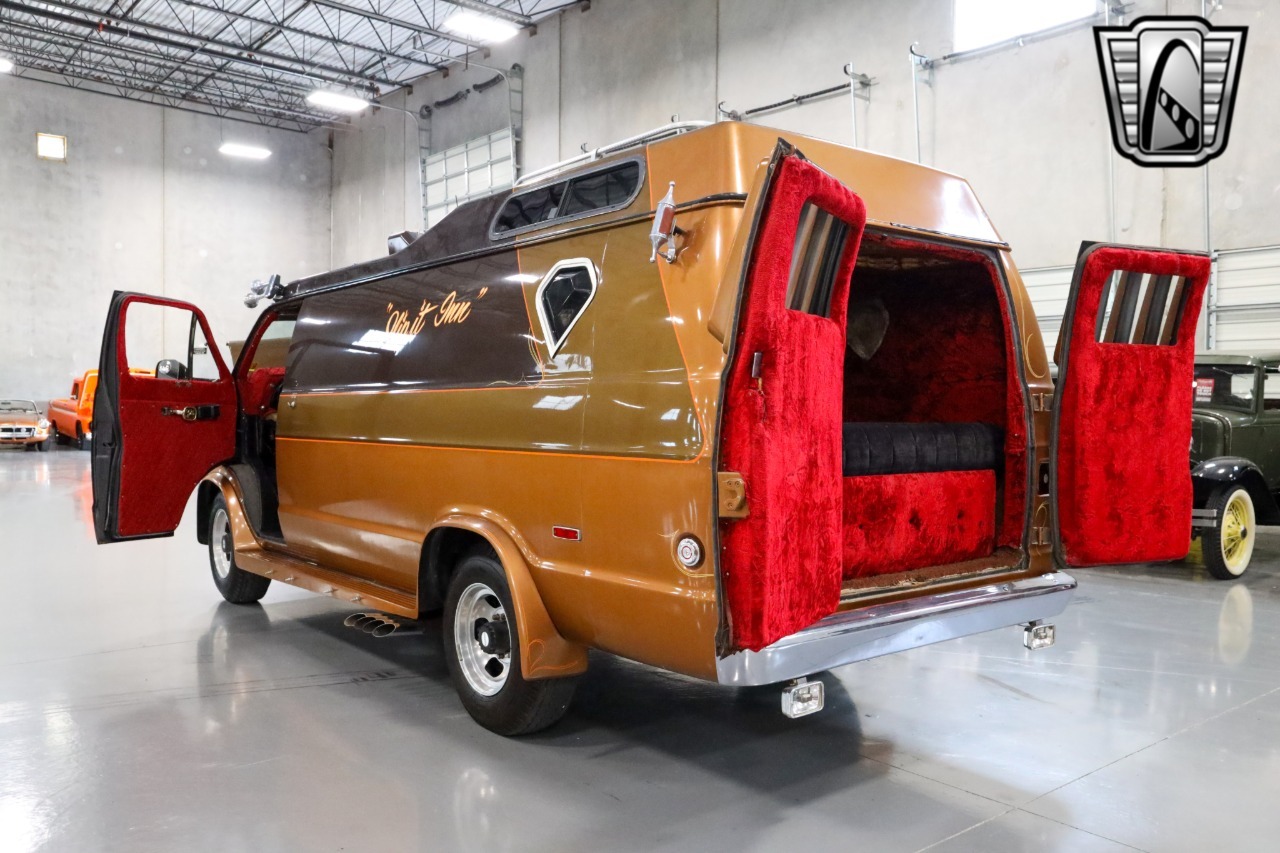 1977-dodge-b300-van (96)