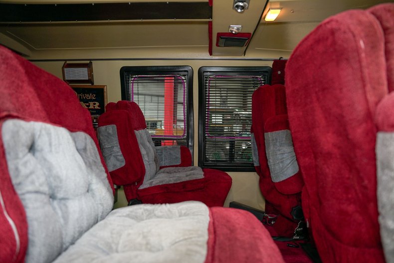 1981-chevrolet-g10-weekender-conversion (21)