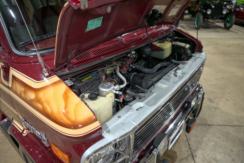 1981-chevrolet-g10-weekender-conversion (29)