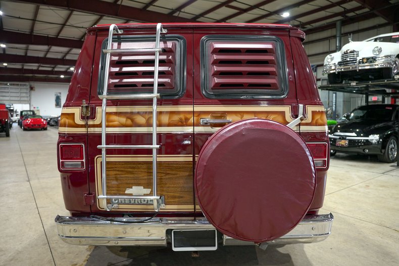 1981-chevrolet-g10-weekender-conversion (3)
