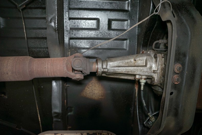 1981-chevrolet-g10-weekender-conversion (33)